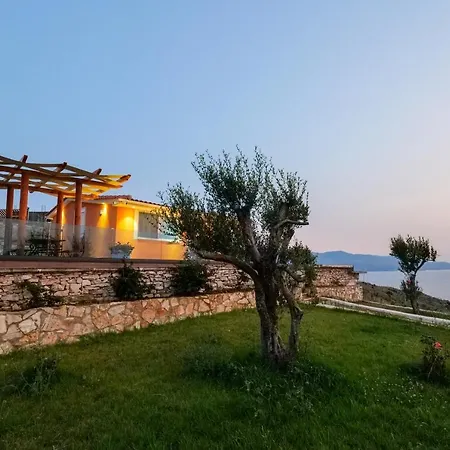 Twins Sarandë
