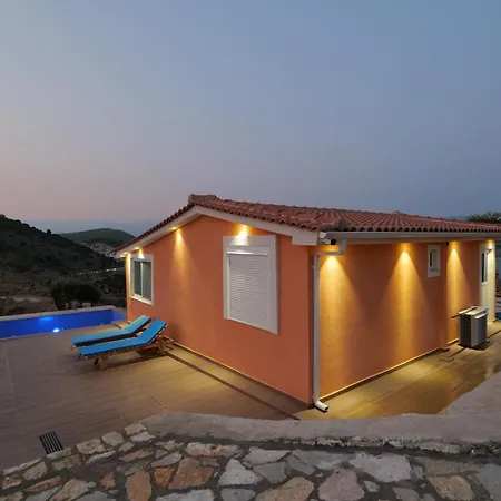 Twins Apartmán Sarandë